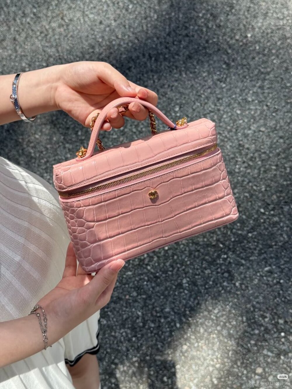 Classic CHANEL Bags: A Stylish and Versatile Choice for Elegance